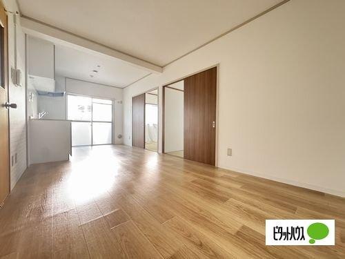 神戸市西区大津和マンション リビング