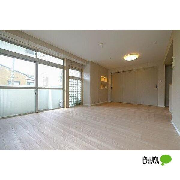 明石市西新町マンション リビング