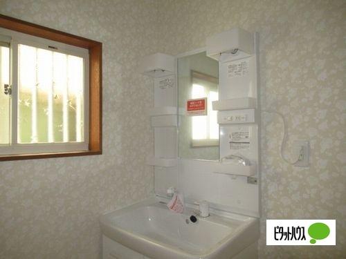 大久保町八木戸建522-6 洗面