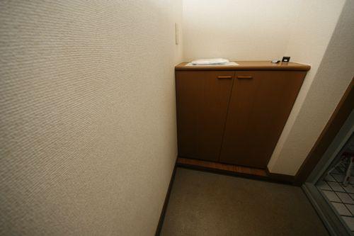 神戸市西区玉津町西河原アパート 玄関