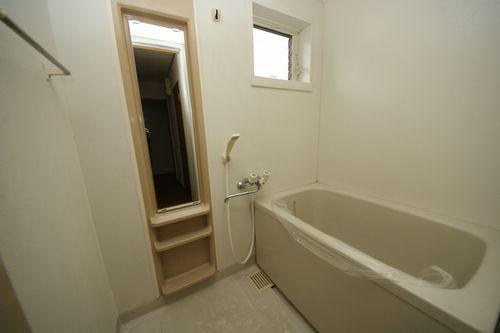 神戸市西区玉津町西河原アパート バス／シャワー