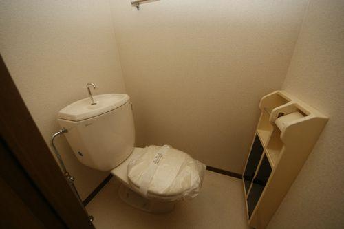神戸市西区玉津町西河原アパート トイレ