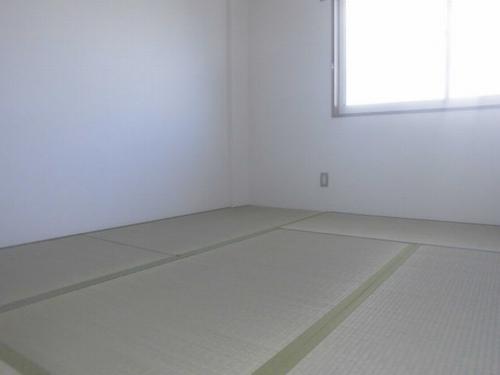 明石市朝霧南町アパート リビング