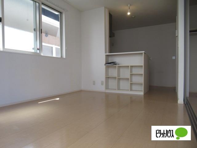 明石市北王子町アパート リビング