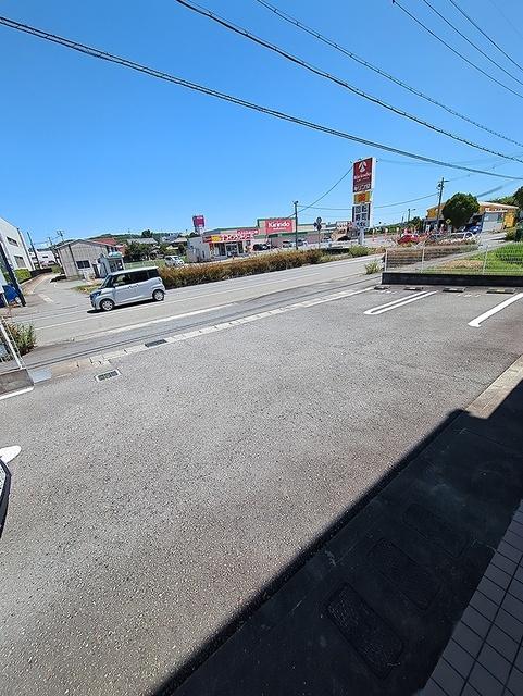 プラーノ（102） 駐車場