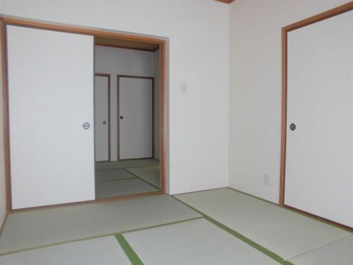 神戸市西区池上マンション リビング