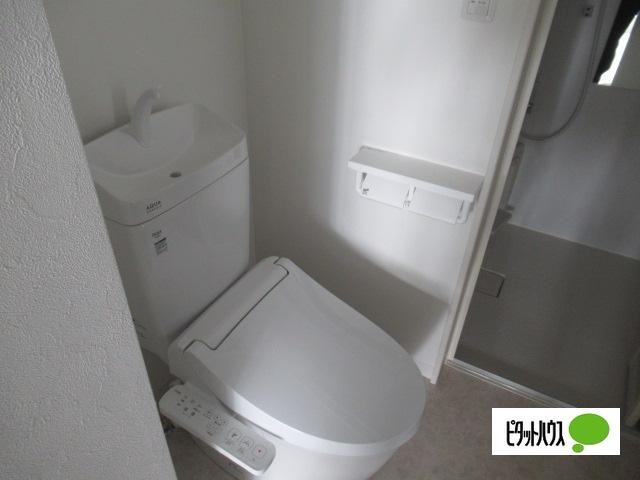明石市南貴崎町アパート トイレ
