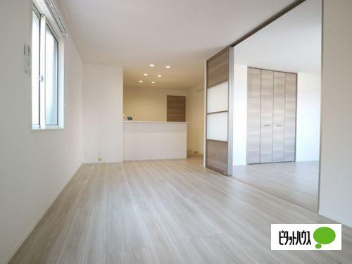 明石市沢野南町アパート リビング