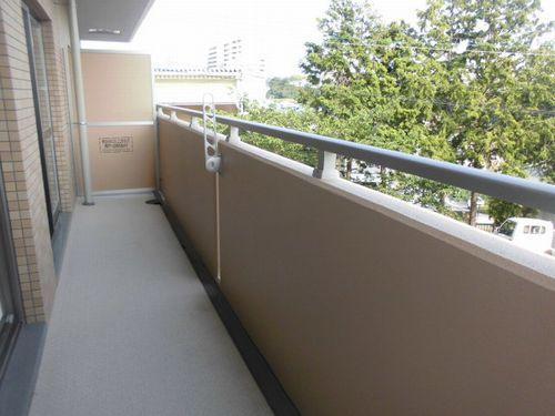 神戸市西区伊川谷町有瀬マンション バルコニー