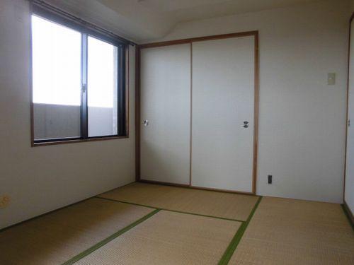 明石市魚住町鴨池マンション リビング