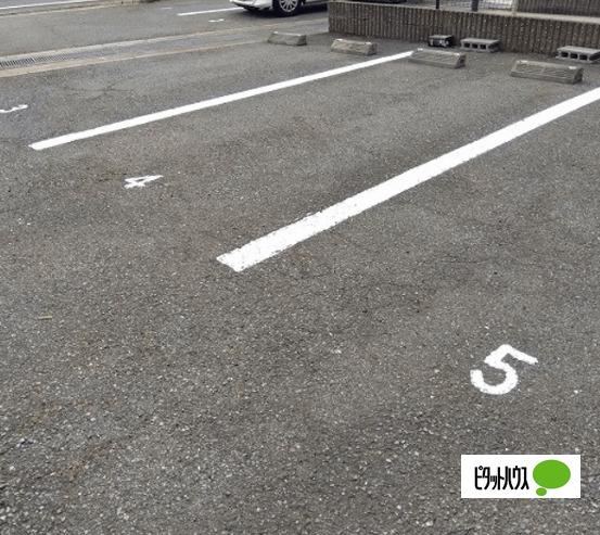 明石市魚住町金ケ崎アパート 駐車場
