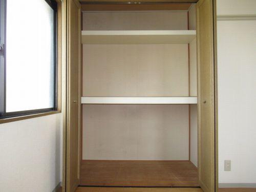 神戸市西区南別府アパート 収納