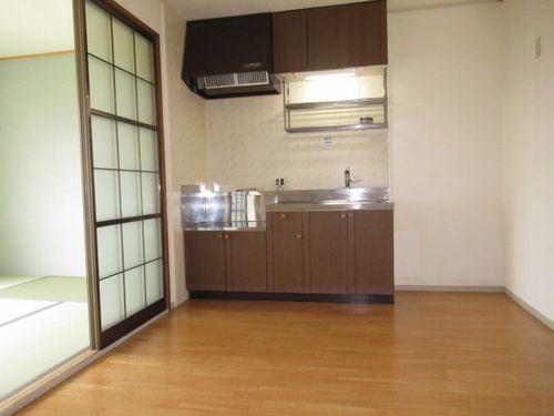 神戸市西区南別府アパート リビング