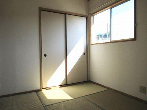 神戸市西区南別府アパート リビング