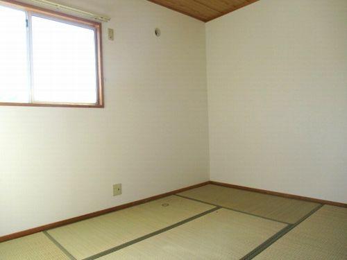 神戸市西区南別府アパート リビング