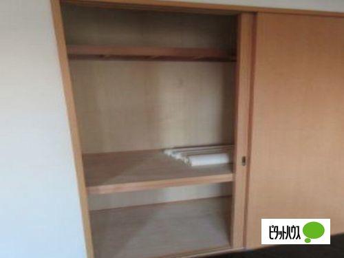 神戸市西区丸塚アパート 収納
