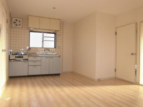 神戸市西区伊川谷町有瀬マンション リビング