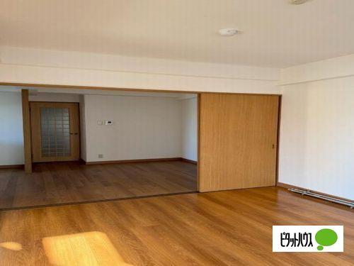 明石市荷山町マンション リビング