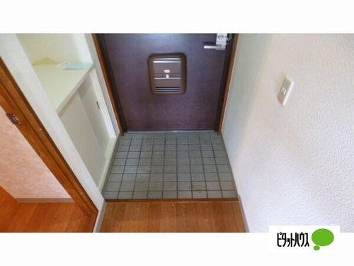明石市魚住町清水マンション 玄関