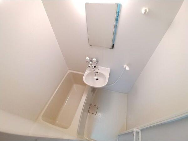 神戸市西区伊川谷町潤和マンション バス／シャワー