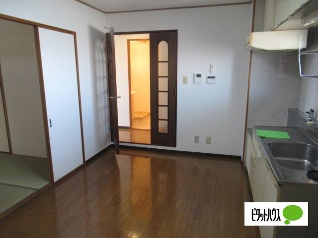 明石市魚住町清水マンション リビング