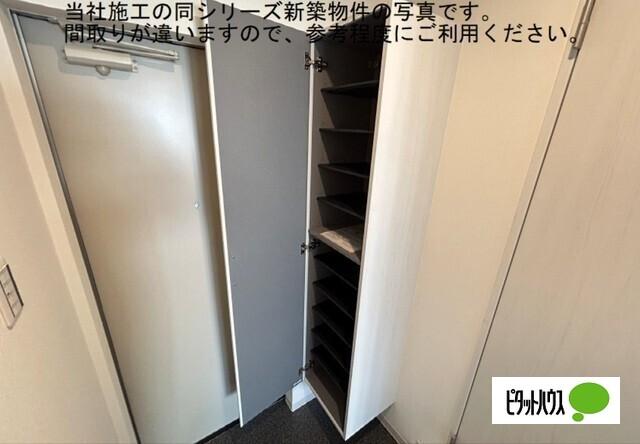 ジーメゾン明石魚住フェリシア 玄関