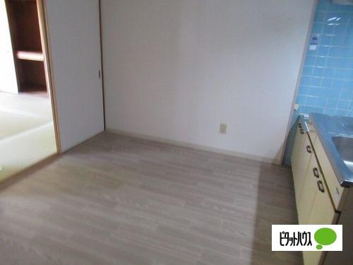 神戸市西区大津和マンション リビング