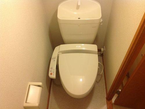 明石市材木町アパート トイレ