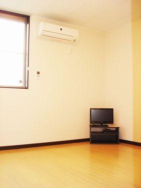 明石市魚住町金ケ崎アパート リビング