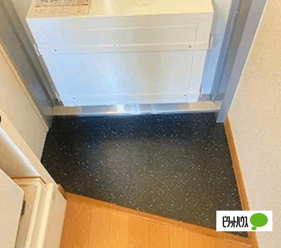 明石市松江アパート 玄関