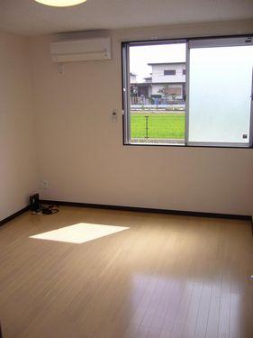 明石市魚住町西岡アパート リビング