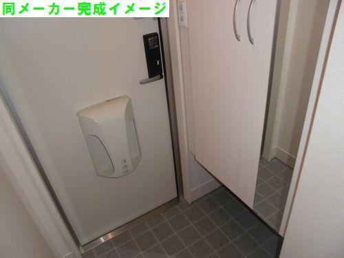 三木市平田マンション 玄関