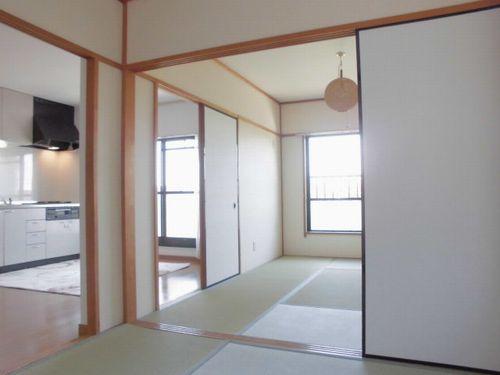 神戸市西区大津和マンション リビング