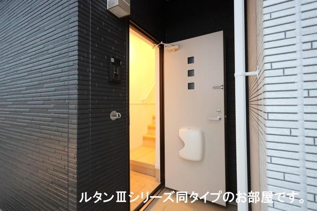 サンティエＮＡＧＡＩ（303） 玄関