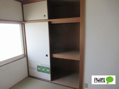 明石市朝霧南町アパート 収納