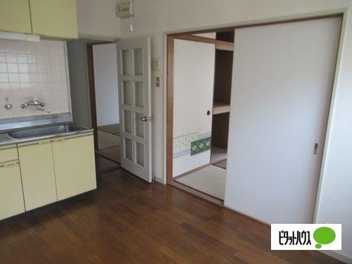 明石市朝霧南町アパート 部屋画像