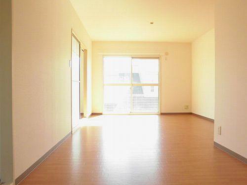 明石市魚住町清水アパート リビング