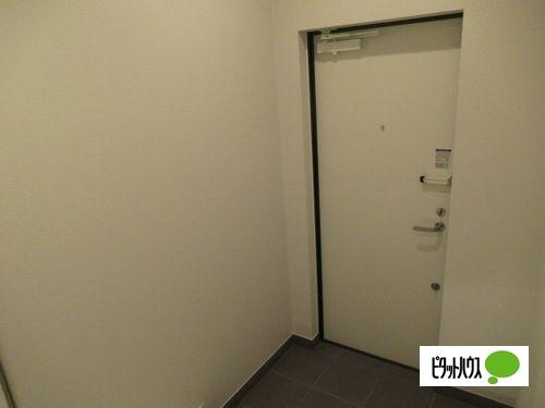 三木市末広アパート 玄関
