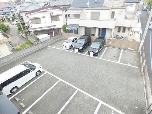 クレッシェンドＷＡＫＯＵ（103） 駐車場