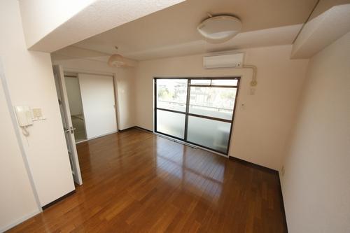 明石市大観町マンション リビング