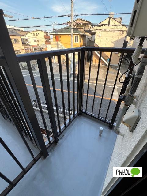 明石市北王子町アパート バルコニー