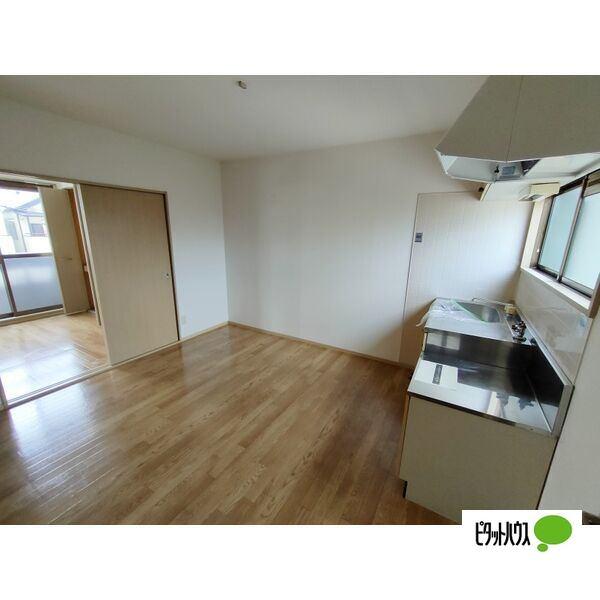 明石市大道町アパート リビング