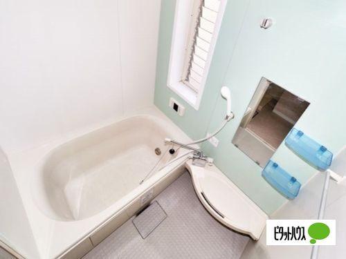 神戸市西区大津和テラスハウス バス／シャワー