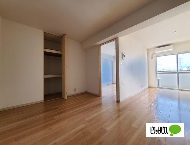 明石市宮の上マンション リビング