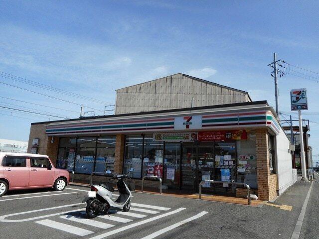 セブンイレブン明石西江井ヶ島西：900m