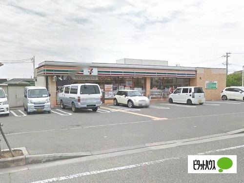 セブンイレブン神戸伊川谷赤羽店：734m