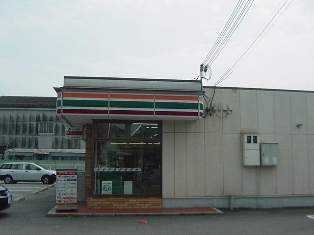 セブンイレブン明石二見町東二見店：76m