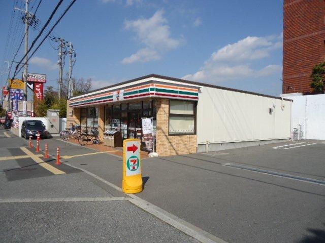 セブンイレブン三木青山3丁目店：1757m