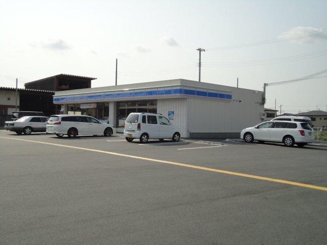 ローソン三木加佐店：1701m
