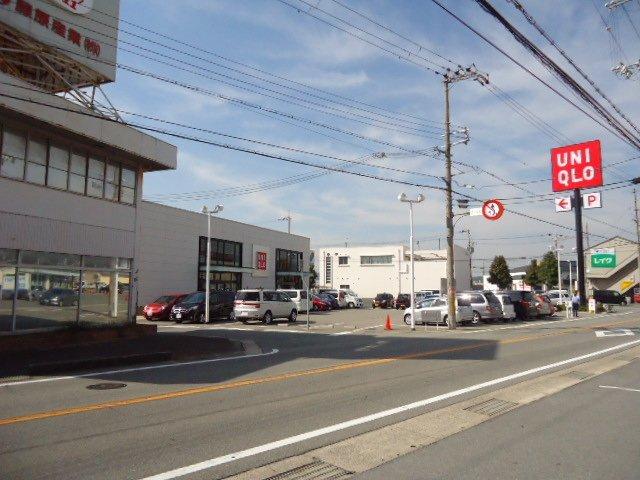ユニクロ三木店：719m